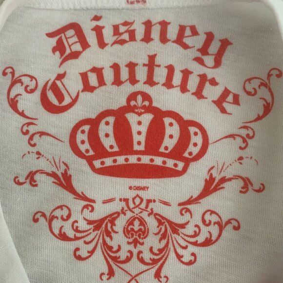 Disney Couture: Junior's Winnie the Pooh -  T-Shirt - NWT - Picture 4 of 5